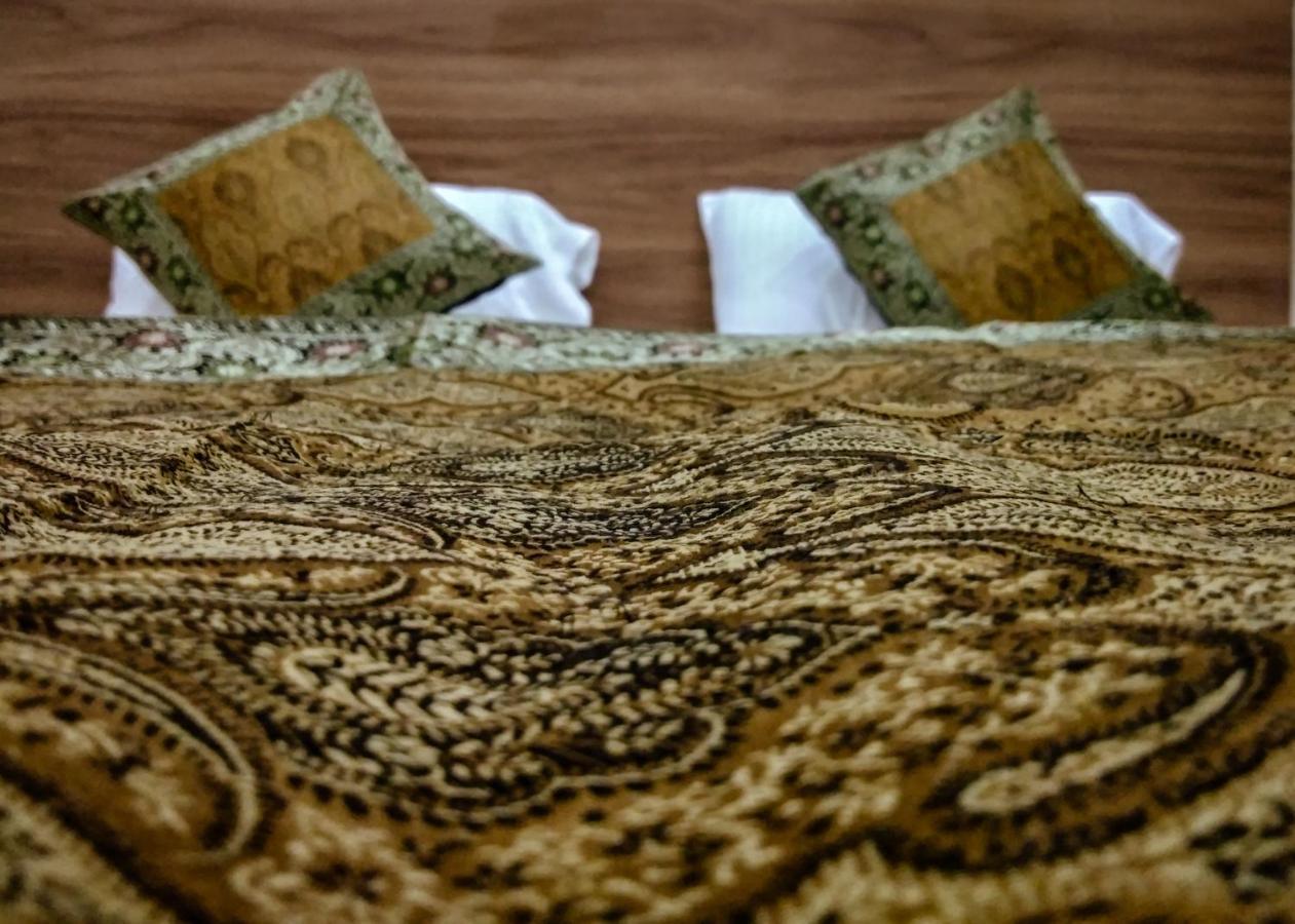 Ajay Guest House Varanasi Bagian luar foto