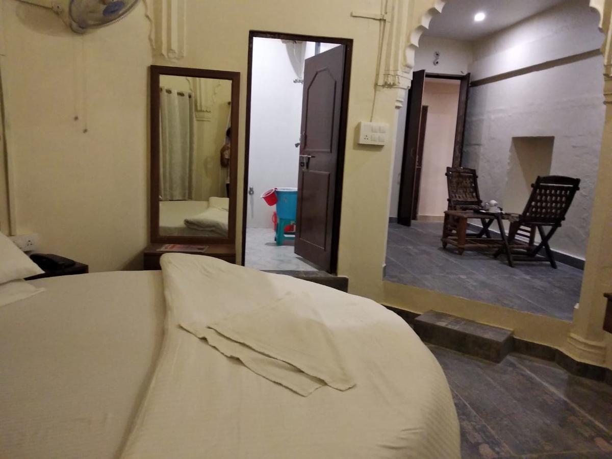 Ajay Guest House Varanasi Bagian luar foto