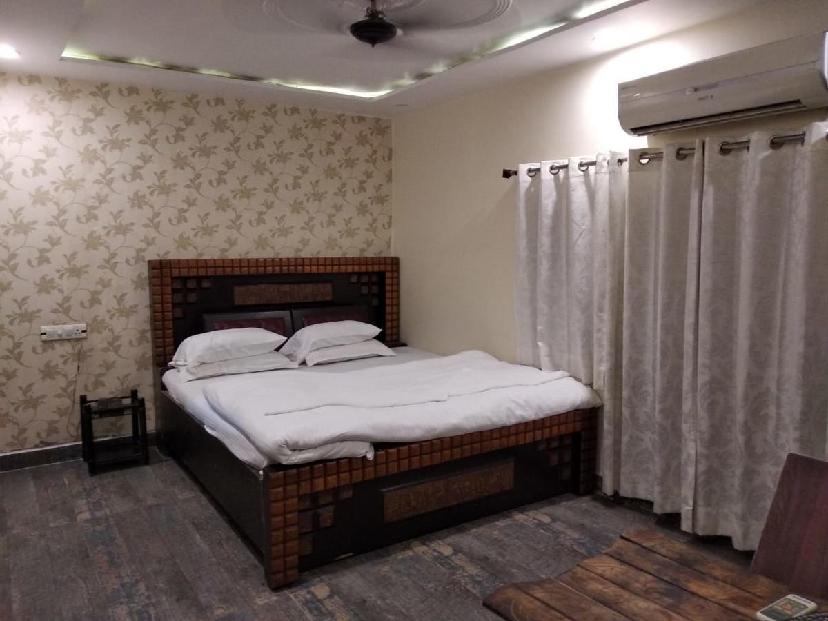 Ajay Guest House Varanasi Bagian luar foto