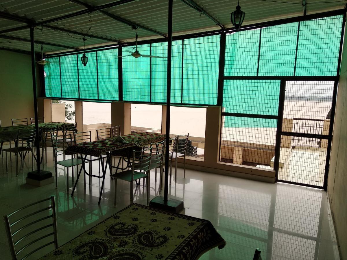 Ajay Guest House Varanasi Bagian luar foto