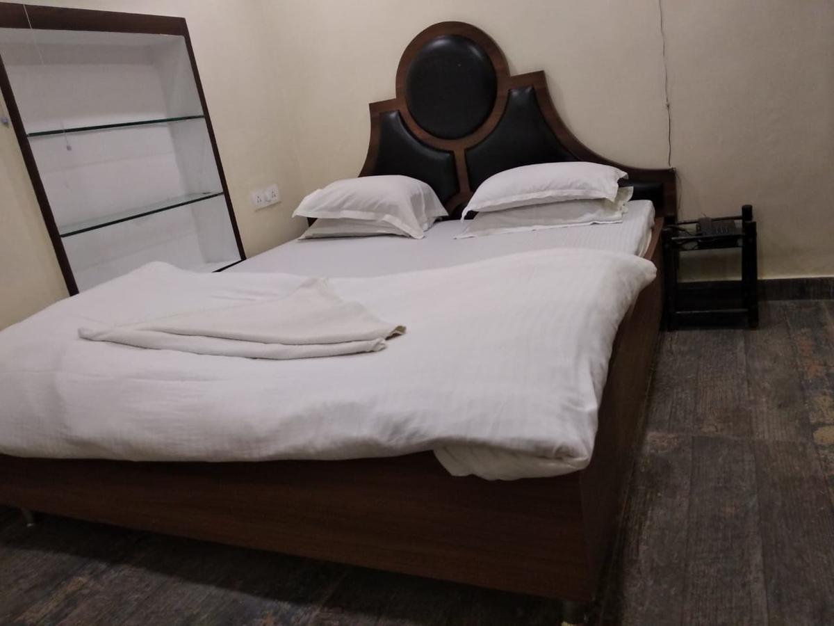 Ajay Guest House Varanasi Bagian luar foto